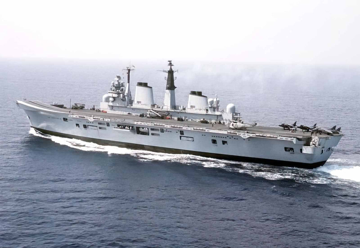 Hms Invincible R05 Light Aircraft Carrier A4 Photo Print