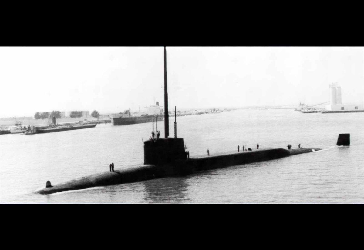 Hms Resolution S22 Nuclear Powered Ballistic Missile Submarine Royal Navy A4 Photo Print