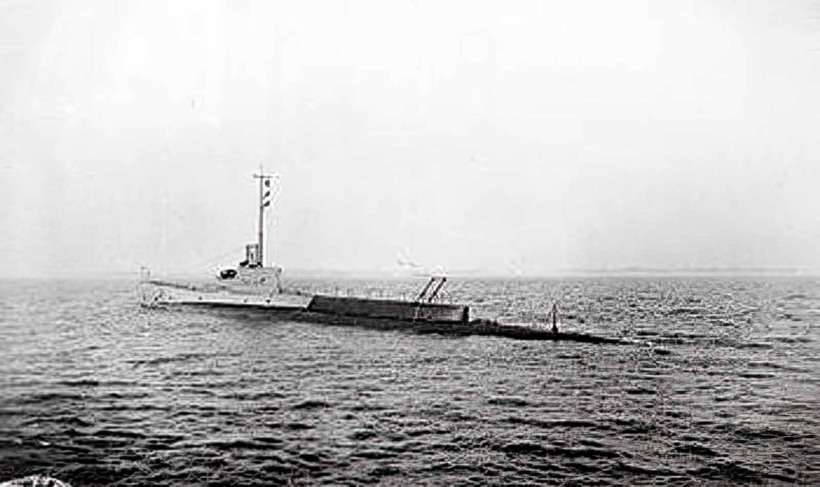 Hms Thames N71 Submarine A4 Photo Print