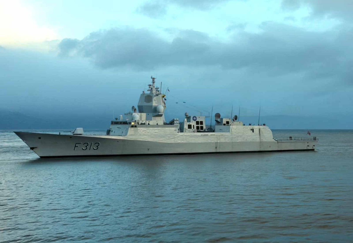 Hnoms Helge Ingstad F313 Frigate Warship Norway A4 Photo Print