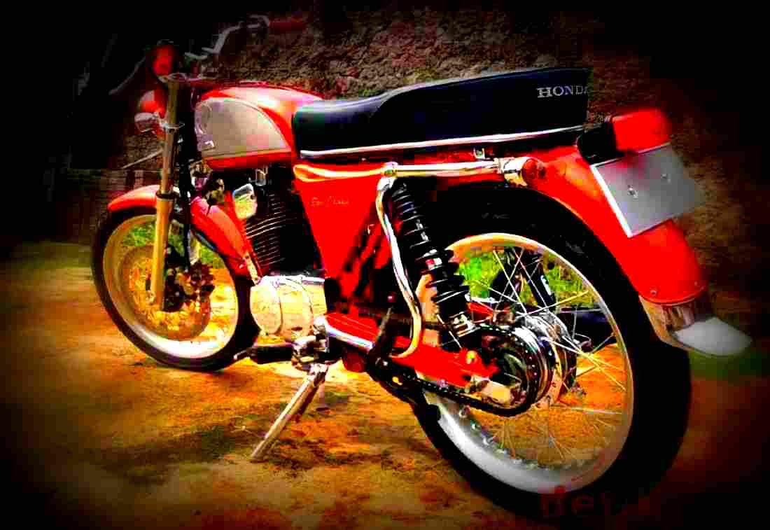 Honda CB 100 1971 4 motorbike A4 Photo Print