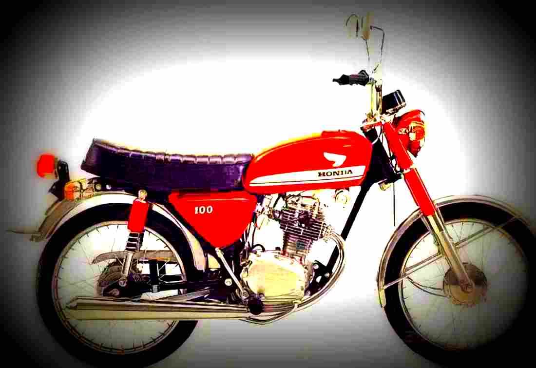 Honda CB 100 1973 1 motorbike A4 Photo Print
