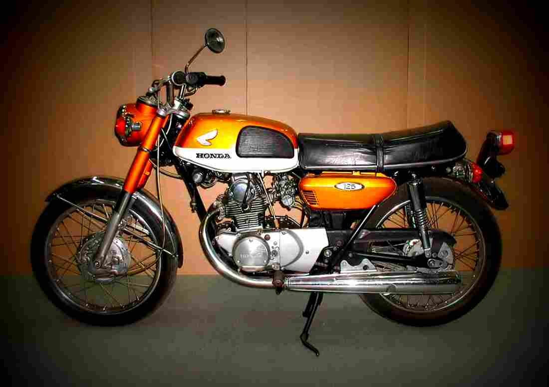 Honda CB 125 1970 6 motorbike A4 Photo Print