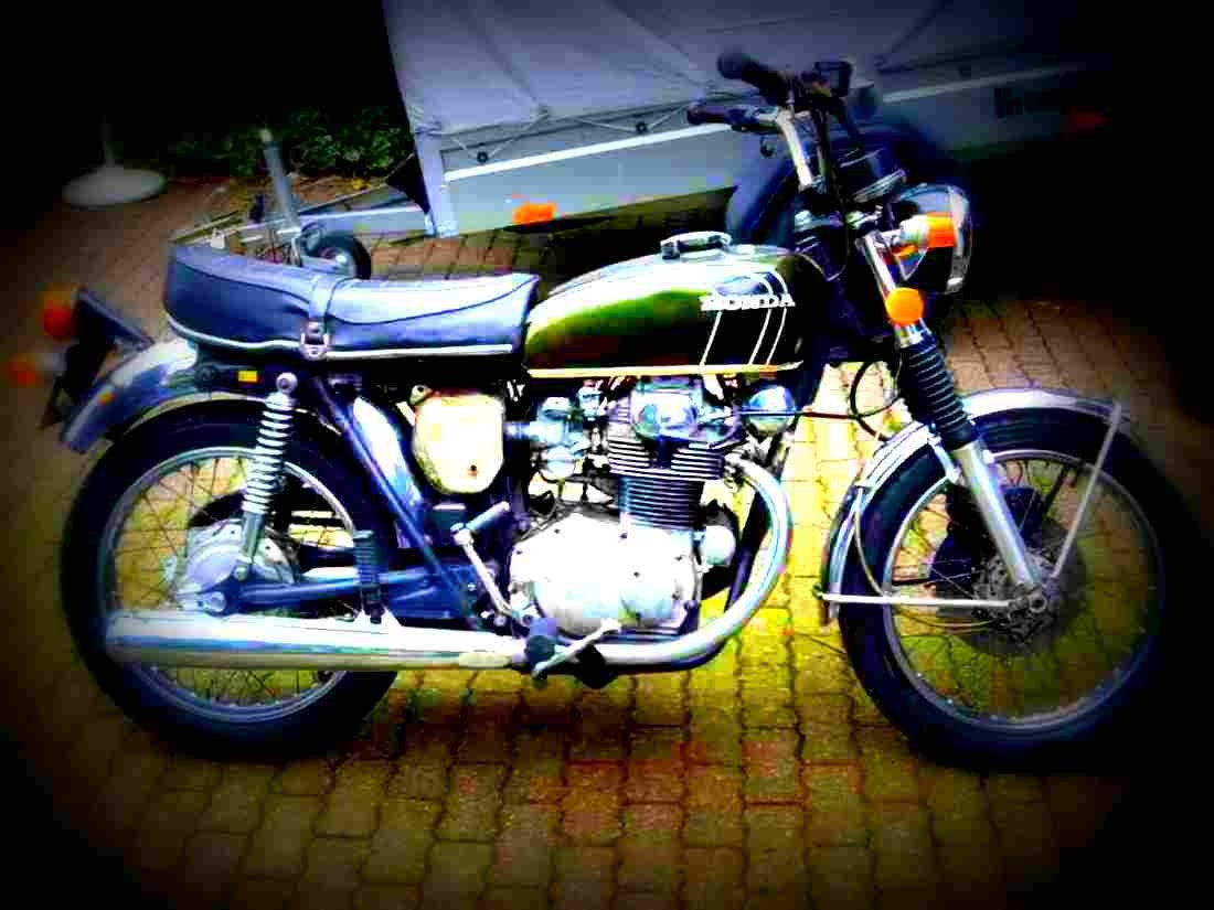 Honda CB 250 1972 4 motorbike A4 Photo Print