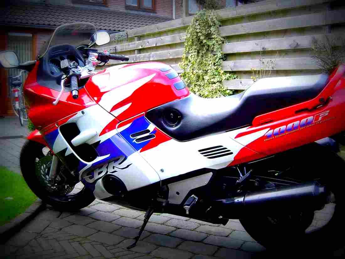 Honda CBR 1000 F 1996 5 motorbike A4 Photo Print