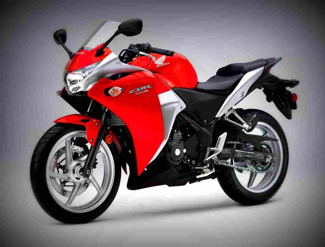 Honda CBR 150 R 150 cc 1 motorbike A4 Photo Print
