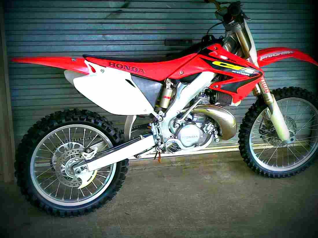 Honda CR 250 R 2003 2 motorbike A4 Photo Print
