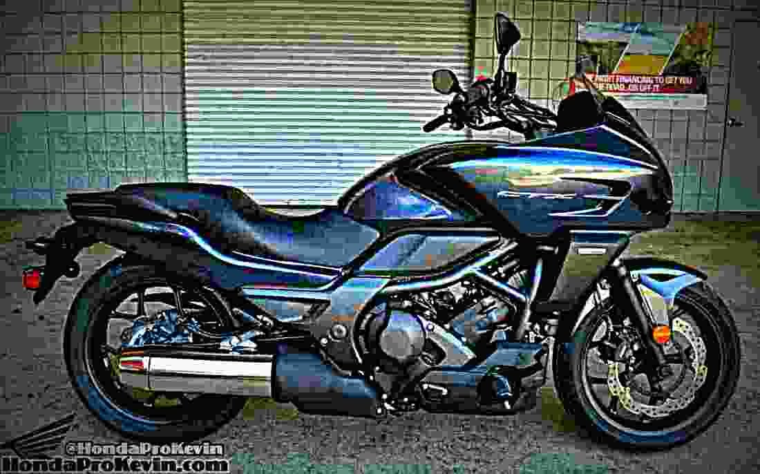 Honda CTX700N DCT ABS 2017 3 motorbike A4 Photo Print