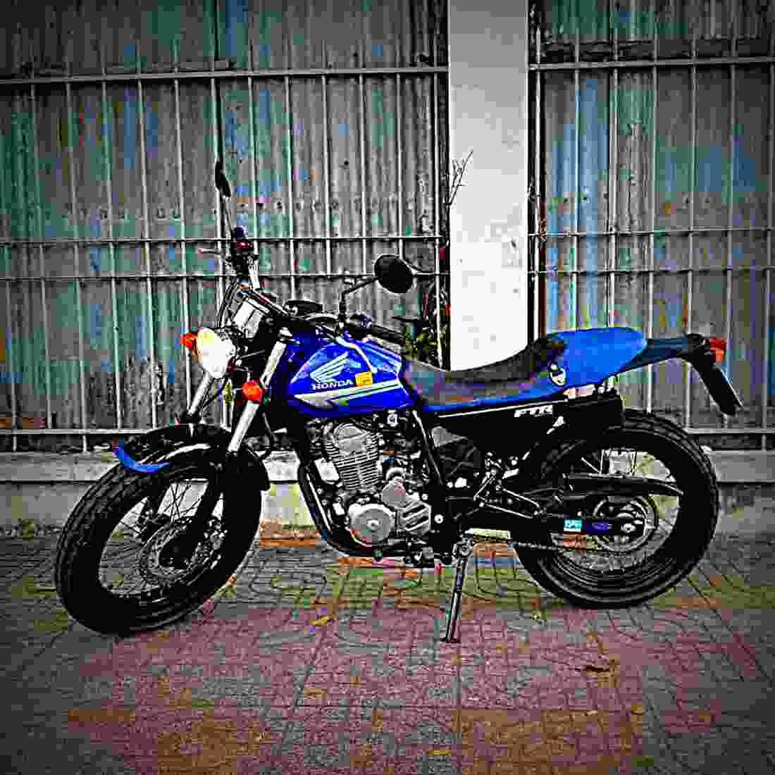 Honda FTR 2002 6 motorbike A4 Photo Print