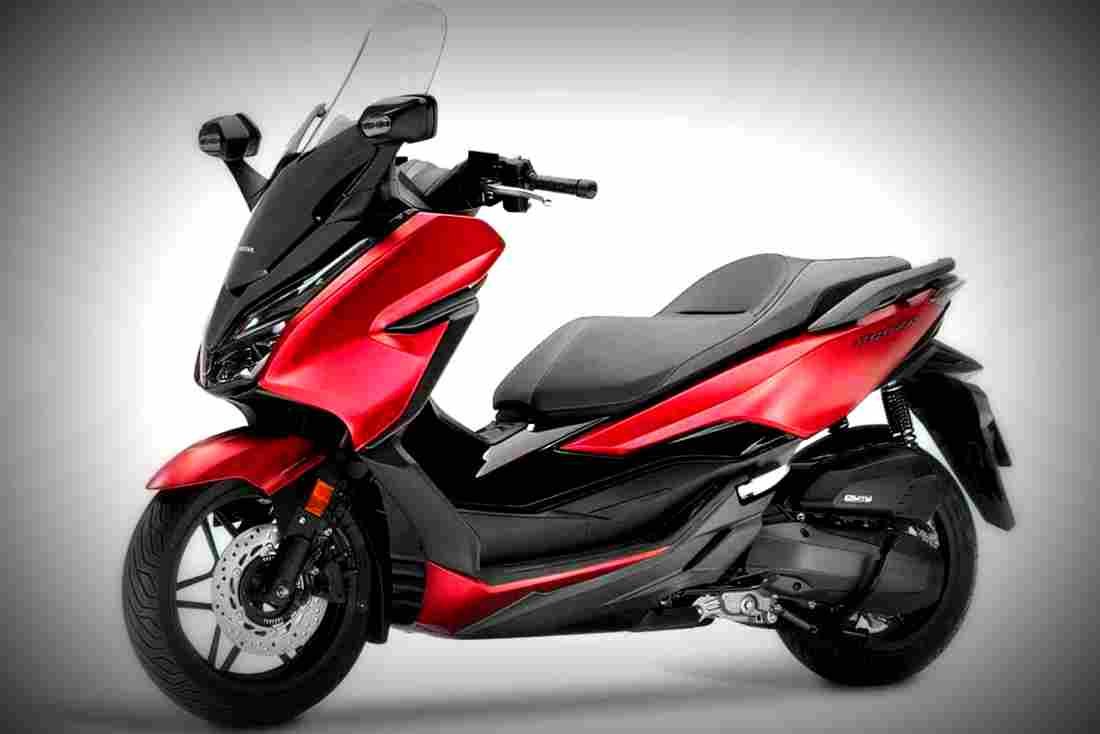 Honda Forza 125 2018 1 motorbike A4 Photo Print