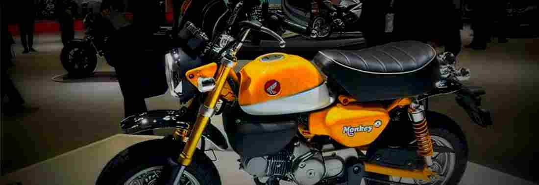 Honda Monkey 2017 1 825x284 motorbike A4 Photo Print