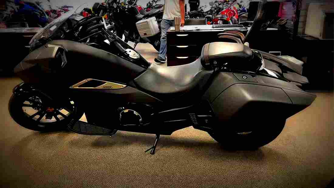 Honda NM4 2018 2 motorbike A4 Photo Print