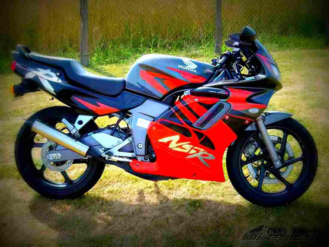 Honda NSR 125 1998 6 motorbike A4 Photo Print
