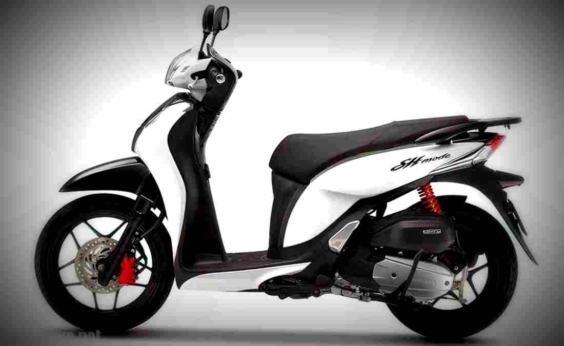 Honda SH Mode 125 2018 2 motorbike A4 Photo Print
