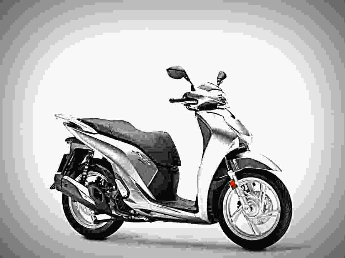 Honda SH125i 2017 4 motorbike A4 Photo Print