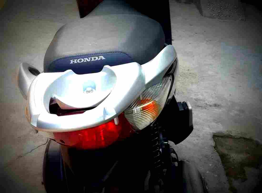 Honda SH150i 2006 6 motorbike A4 Photo Print
