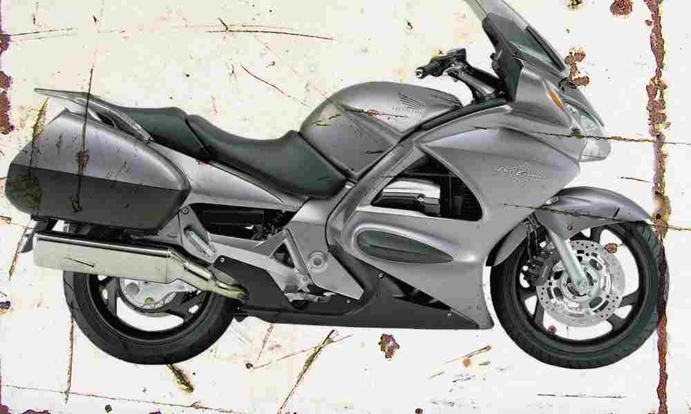 Honda ST1300 PanEuropean 2002 Aged Vintage A4 Photo Print