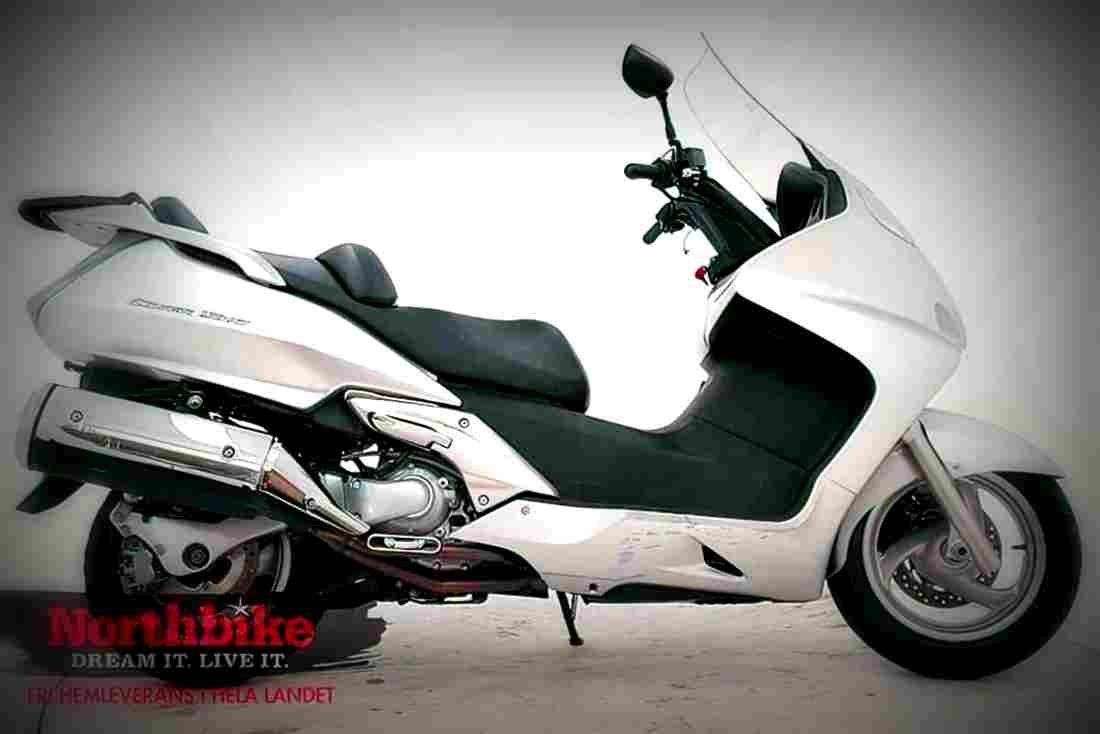 Honda Silver Wing 600 2002 4 motorbike A4 Photo Print