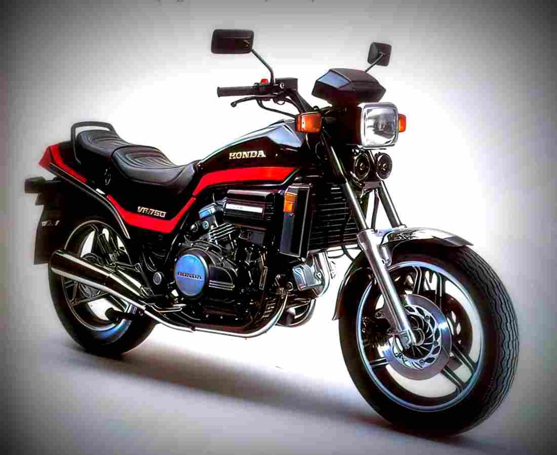 Honda VF 750 S V45 Sabre 1982 1 motorbike A4 Photo Print