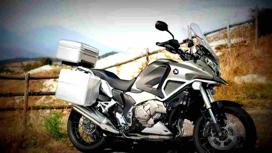Honda VFR1200X 2018 1 motorbike A4 Photo Print