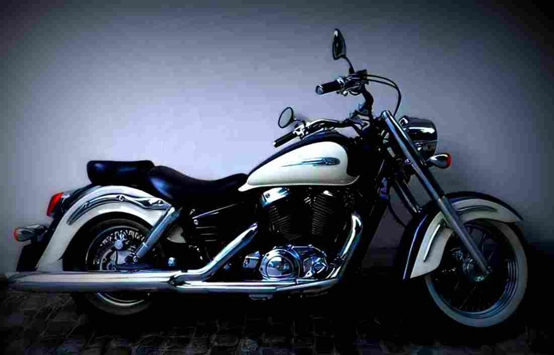 Honda VT 1100 C3 Shadow Aero VT 1100 C3 Shadow (2002) 2 motorbike A4 Photo Print