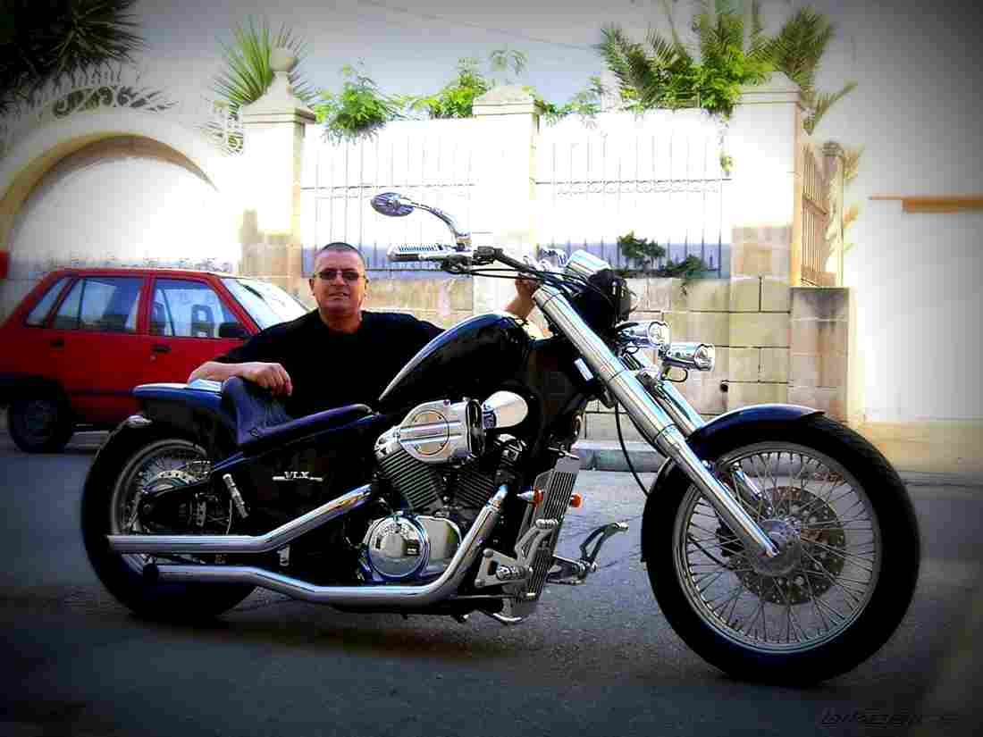 Honda VT 600 Shadow 1994 1 motorbike A4 Photo Print