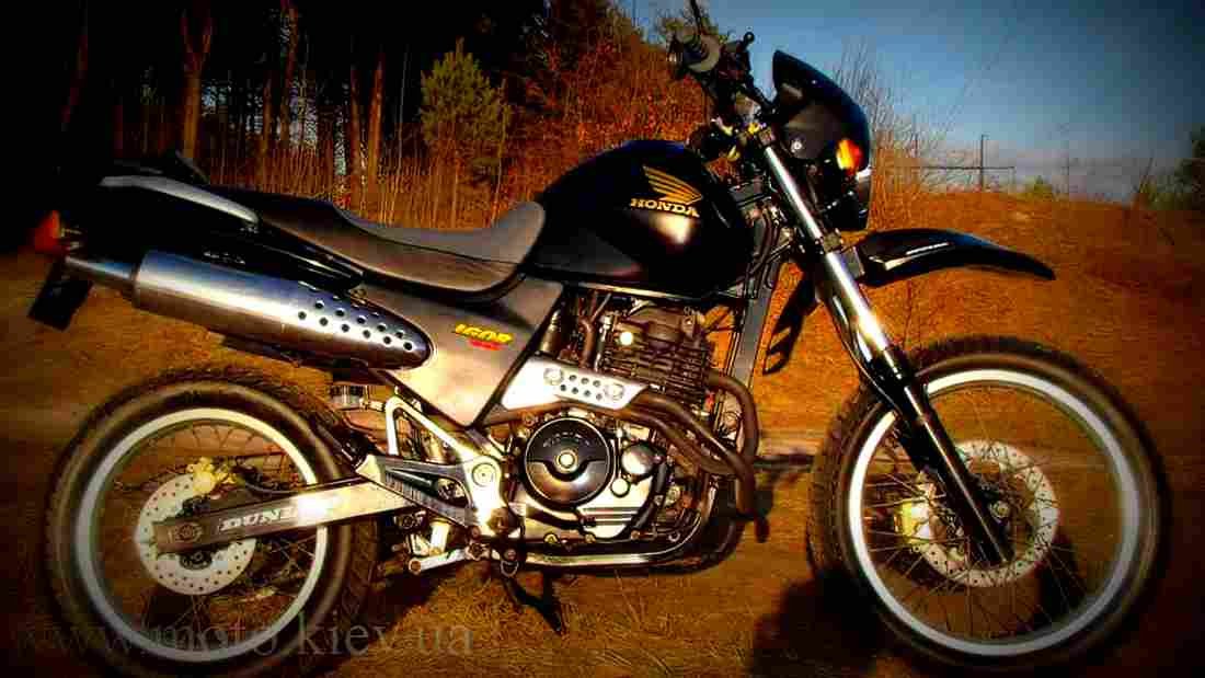 Honda Vigor 650 2000 6 motorbike A4 Photo Print