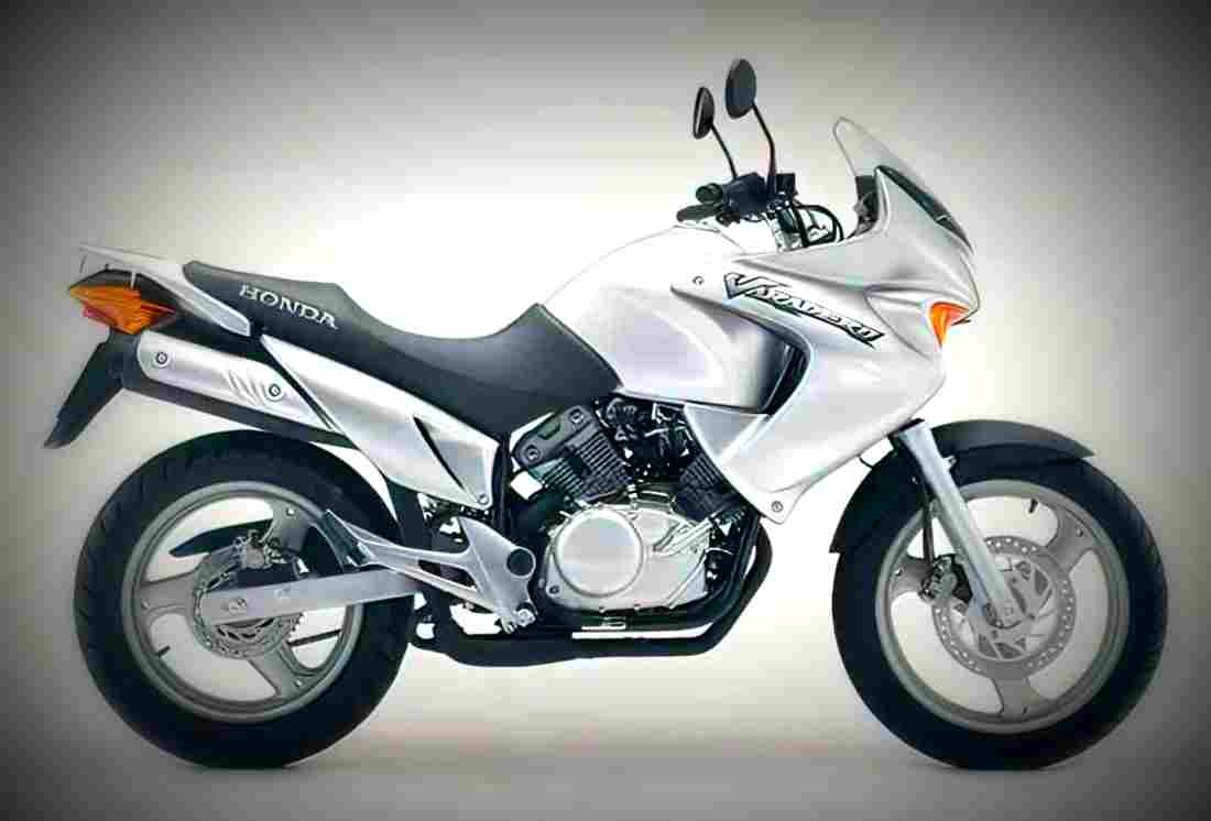 Honda XL 125 Varadero 2001 3 motorbike A4 Photo Print