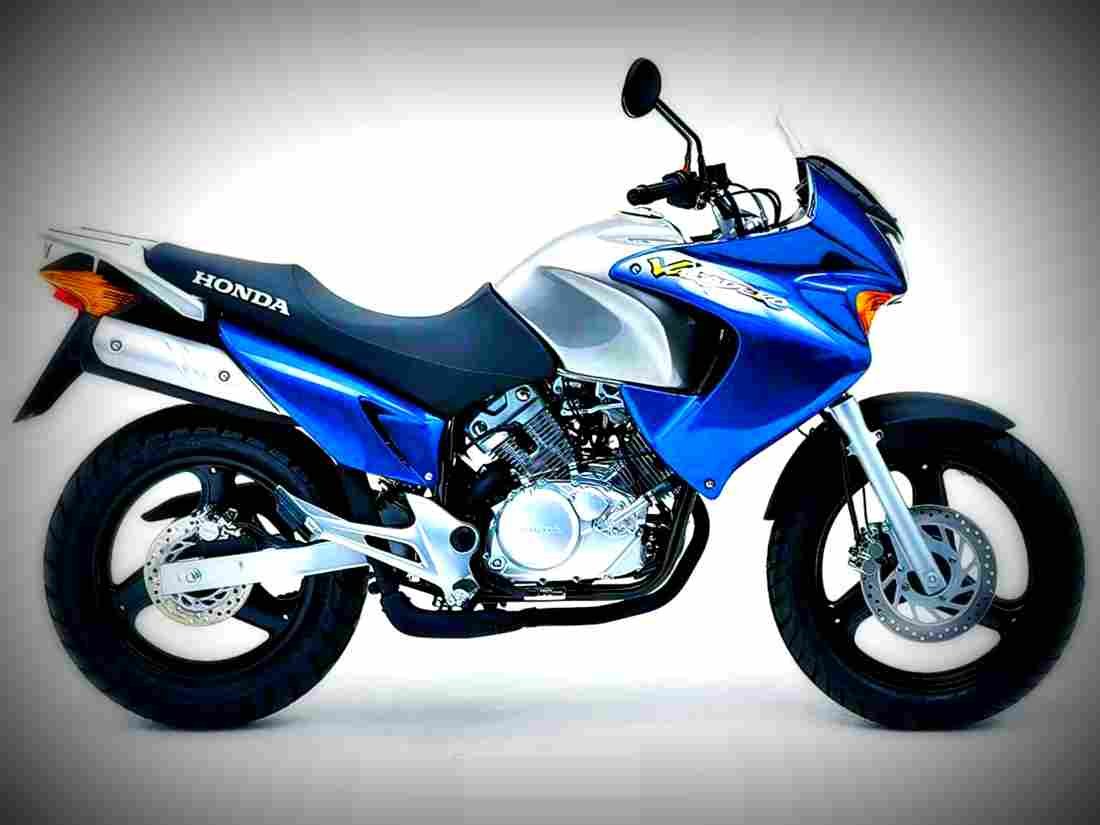 Honda XL 125 Varadero 2002 2 motorbike A4 Photo Print