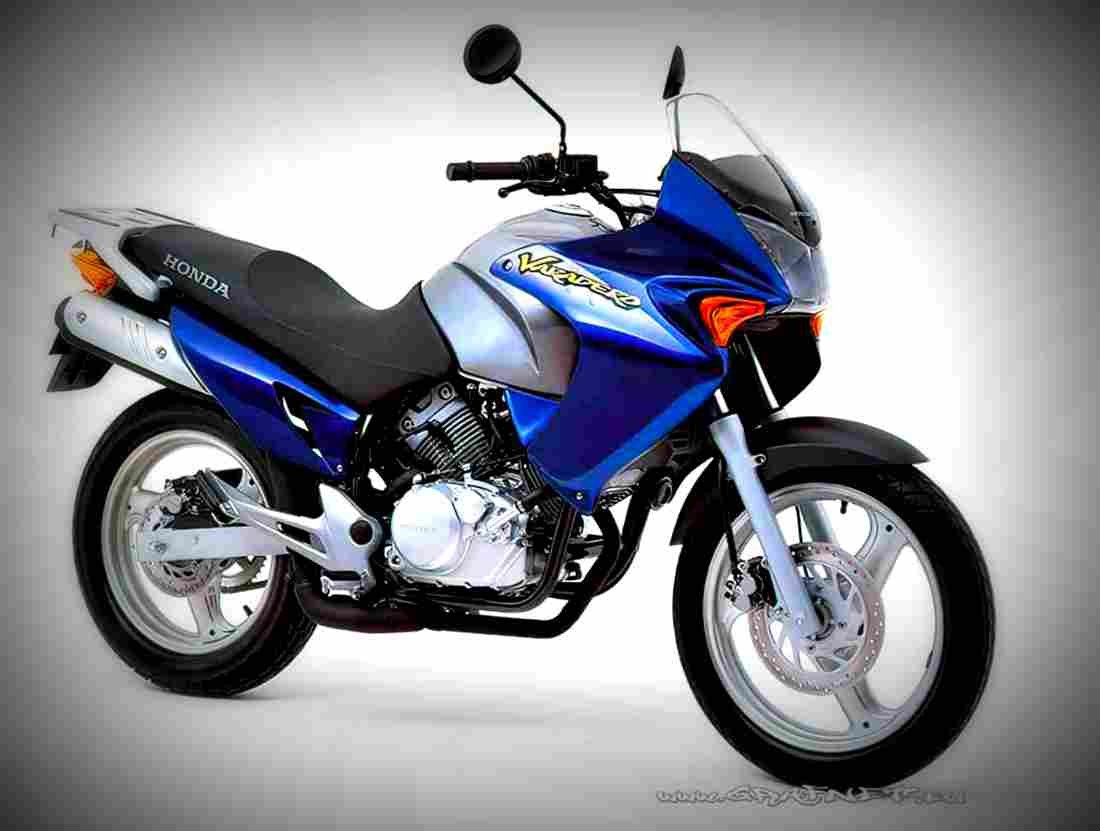 Honda XL 125 Varadero 2003 5 motorbike A4 Photo Print