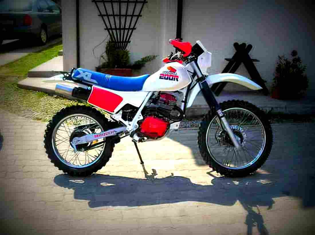 Honda XL 200 R 1983 2 motorbike A4 Photo Print
