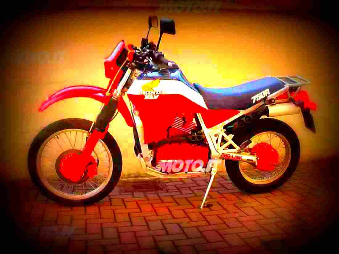 Honda XLV 750 R 1985 6 motorbike A4 Photo Print