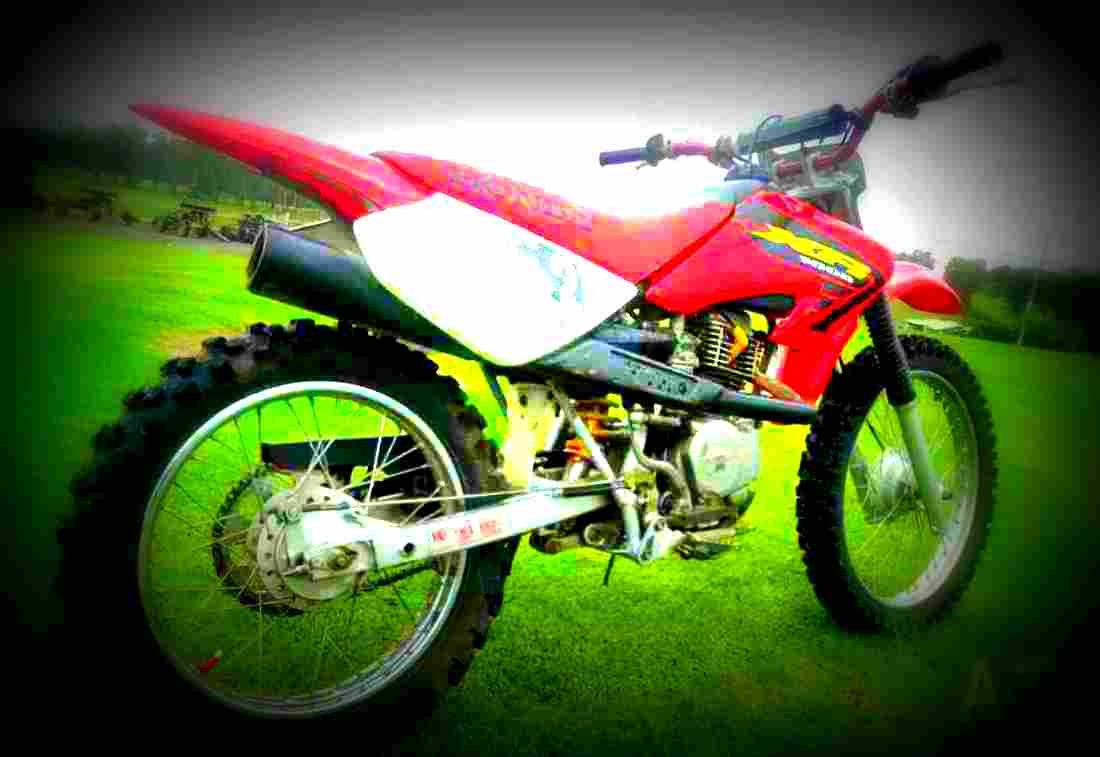 Honda XR 100 R 2002 6 motorbike A4 Photo Print