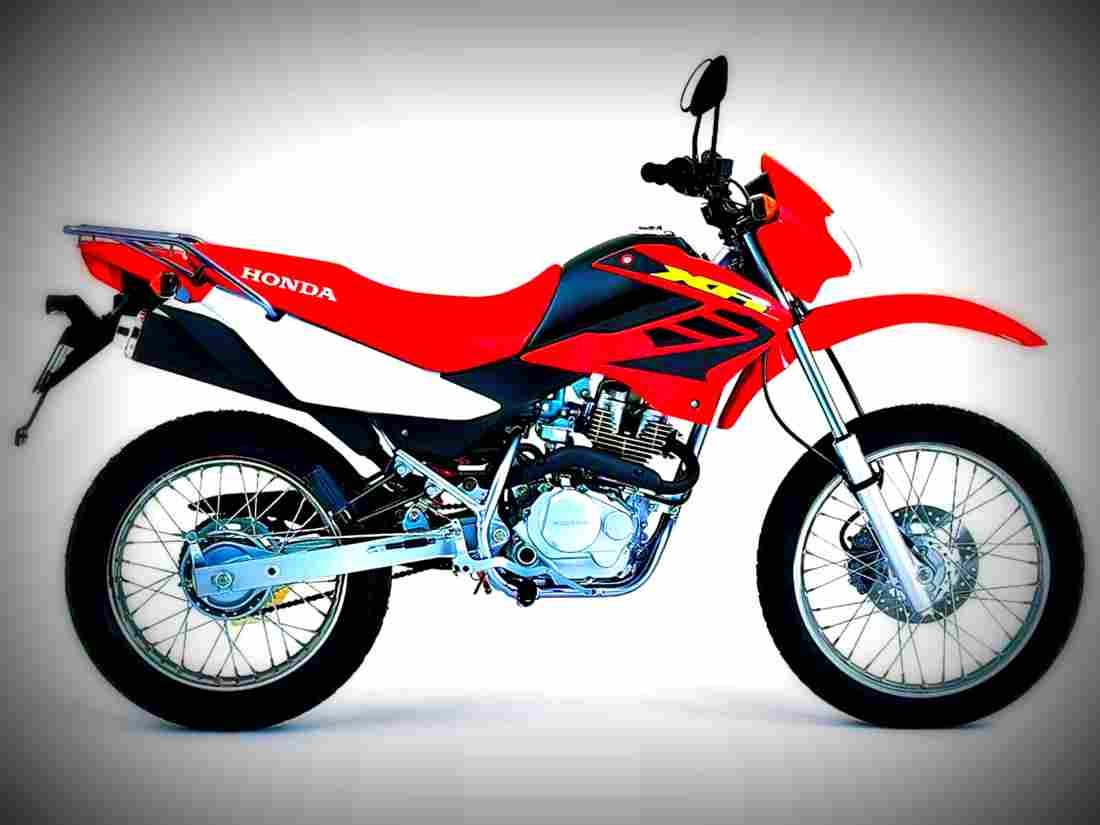 Honda XR 125 L 2003 2 motorbike A4 Photo Print