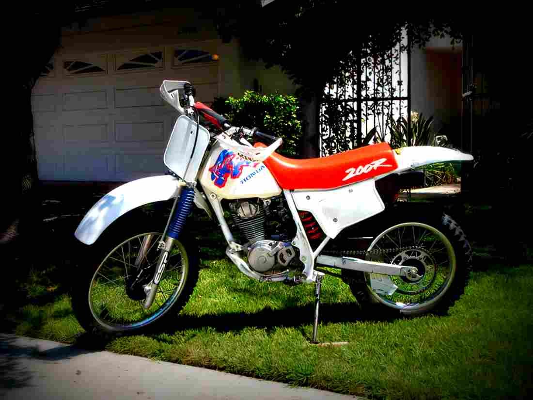 Honda XR 200 R 2002 6 motorbike A4 Photo Print