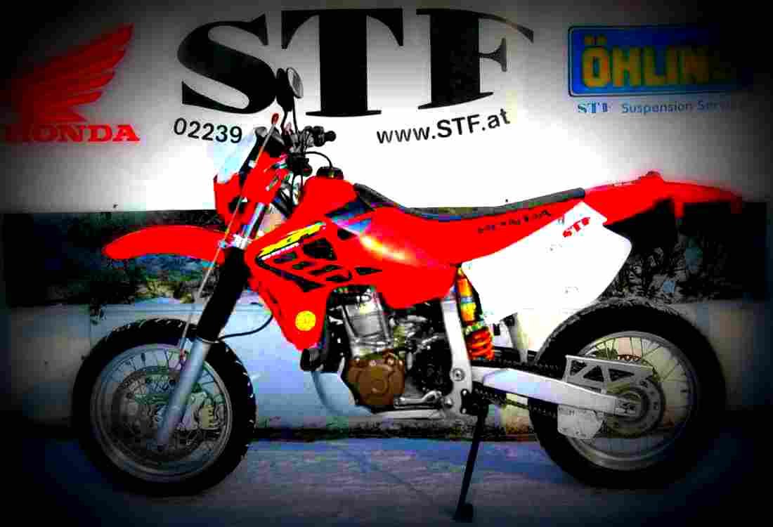 Honda XR 650 2000 2 motorbike A4 Photo Print