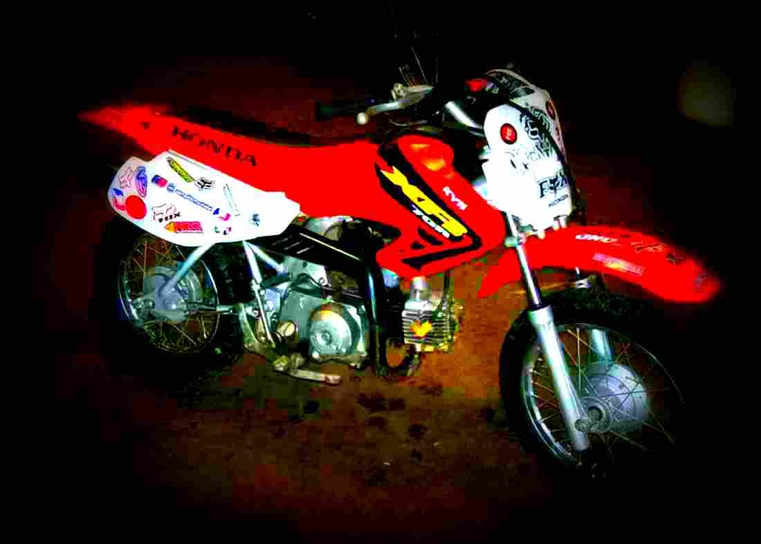 Honda XR 70 R 2002 2 motorbike A4 Photo Print