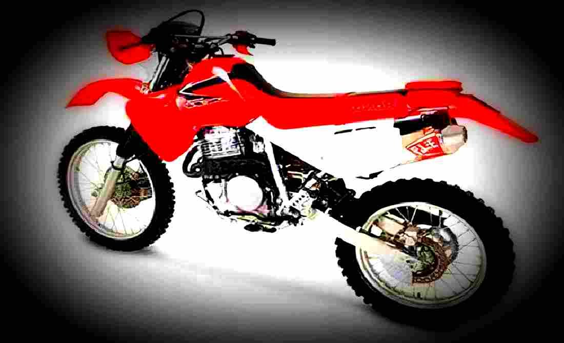 Honda XR650L 2017 3 motorbike A4 Photo Print