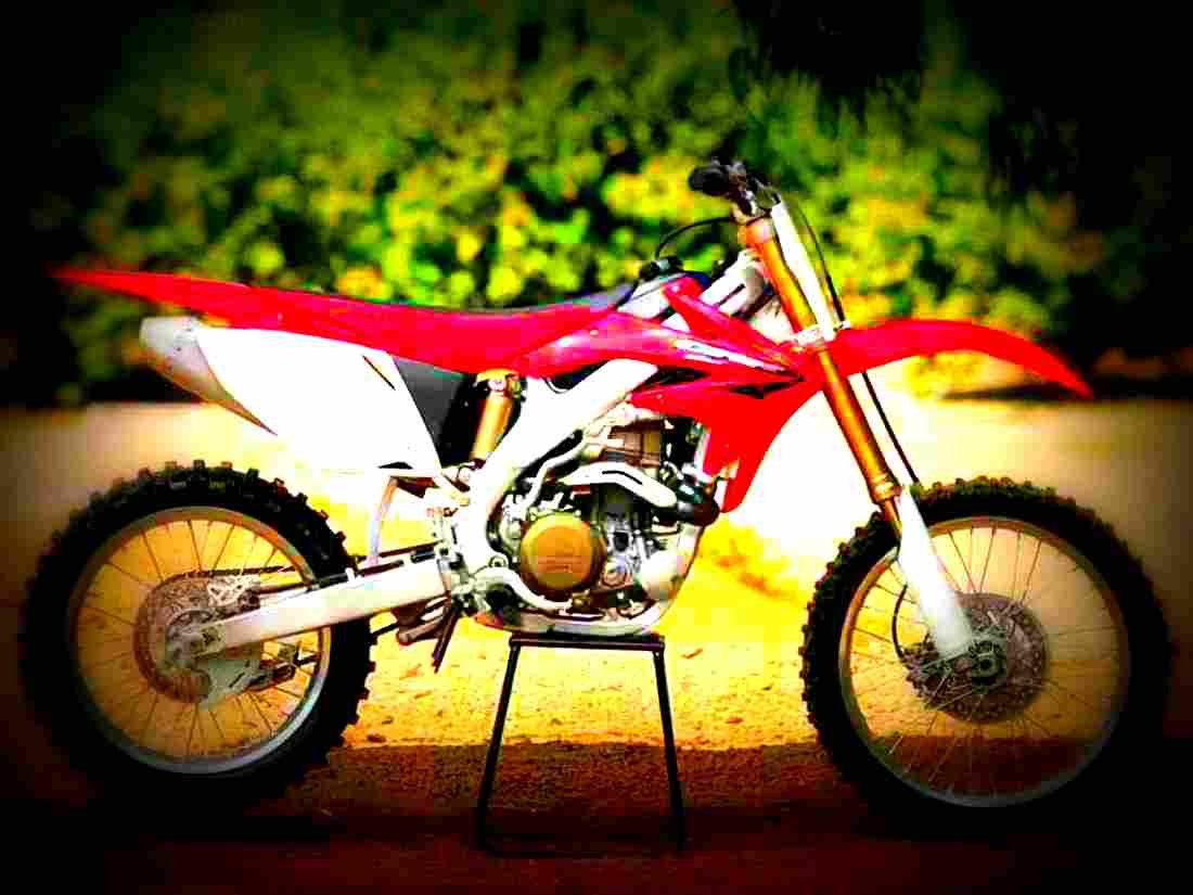 Honda XRV 1000 Varadero 1999 5 motorbike A4 Photo Print