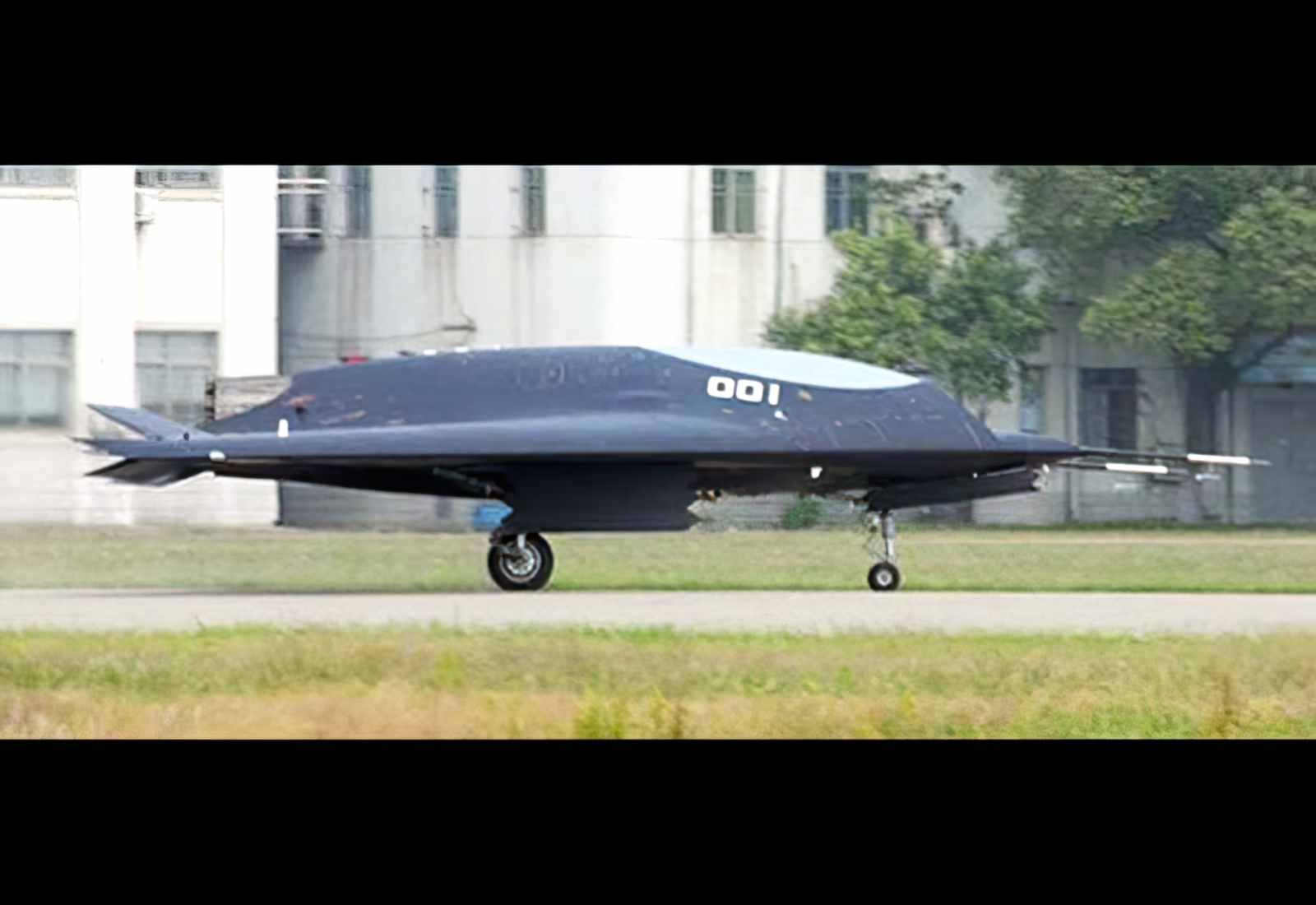 Hongdu Lijiang Sharp Sword Ucav A4 Photo Print