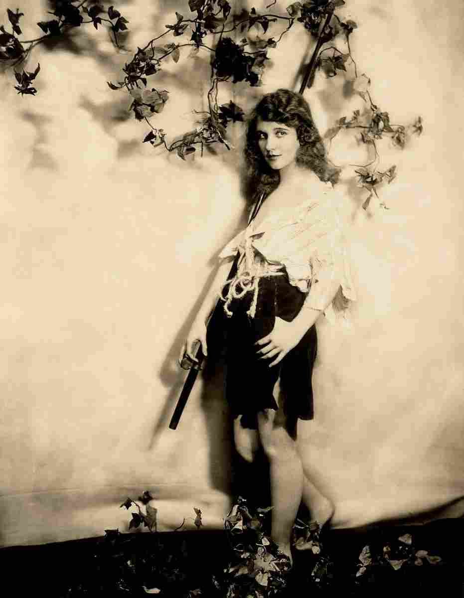 Huff Louise 2 film star poster A4 Photo Print