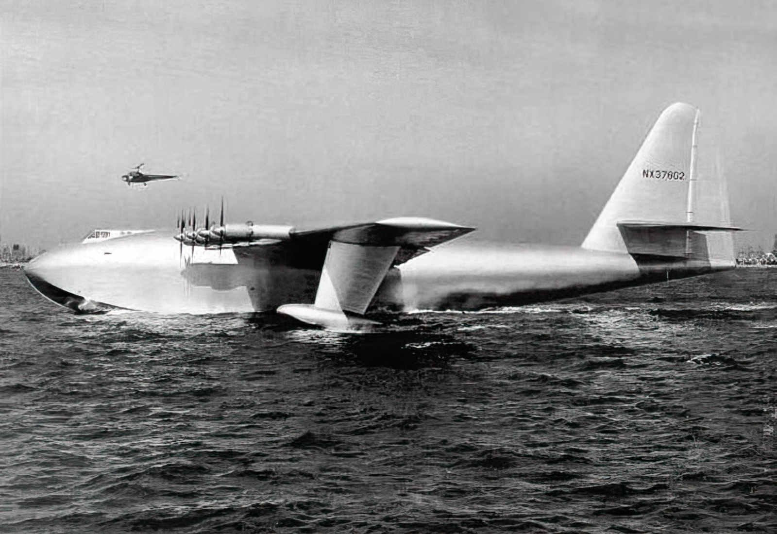 Hughes H4 Hercules Spruce Goose 3 A4 Photo Print