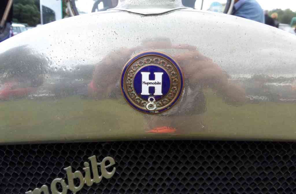 Hupmobile Eight Bonnet Grille 2535 A4 Photo Print