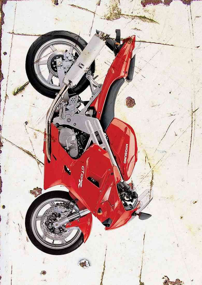 Hyosung GT650R 2006 aged A4 Photo Print