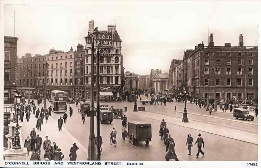 Ireland Dublin Westmorland St A4 Photo Print
