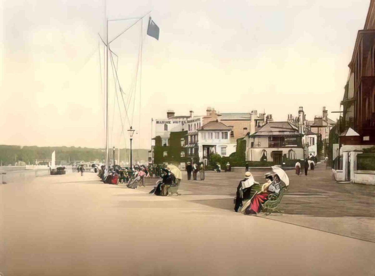Isle of Wight Cowes Marine Parade Vintage A4 Photo Print