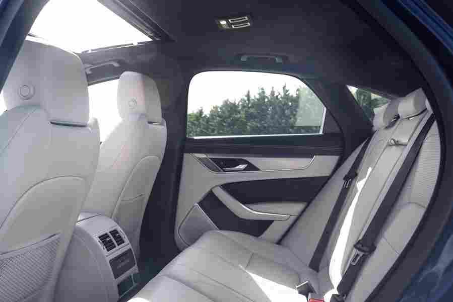 JAGUAR XF  X260  6948 8 Car A4 Photo Print