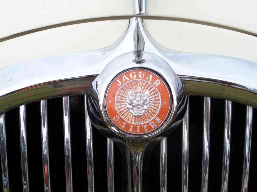 Jaguar 3.4 MK 1 2 2389 Grille A4 Photo Print