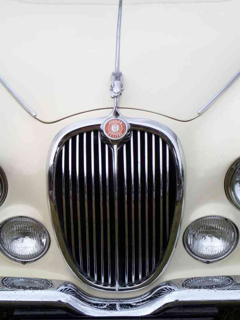 Jaguar 3.4 MK 1 2 Bonnet 2388 Grille A4 Photo Print