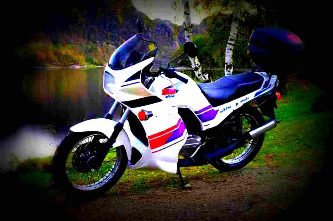 Jawa 640 White Style 1995 3 motorbike A4 Photo Print